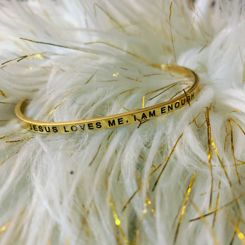 Elegant, chic & high quality mantra cuff that will inspire, uplift & empower U!